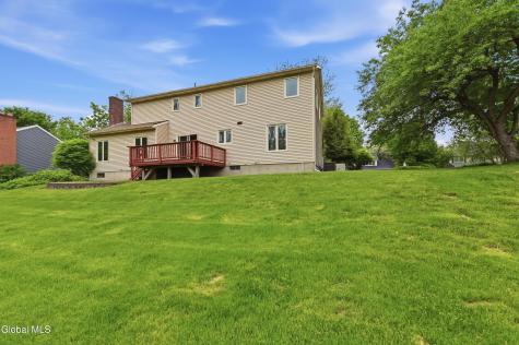 60 Surrey Mall Slingerlands NY 12159