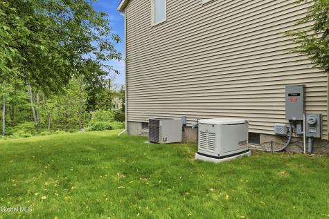 60 Surrey Mall Slingerlands NY 12159