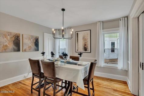 29 Vley Road Scotia NY 12302