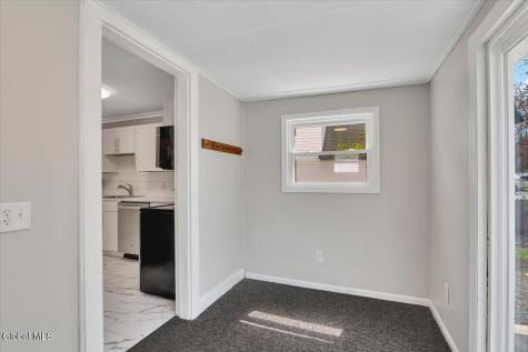 29 Vley Road Scotia NY 12302