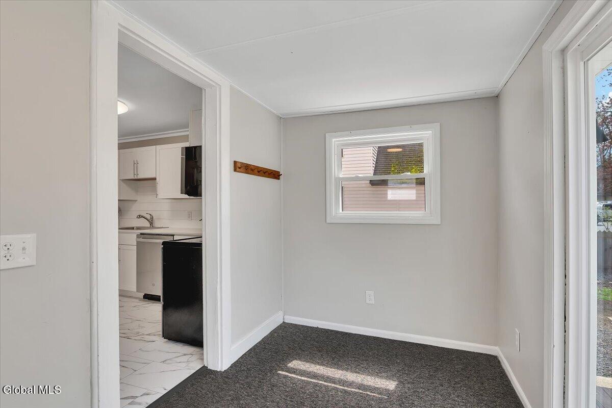 29 Vley Road Scotia NY 12302
