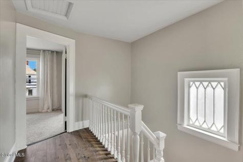 29 Vley Road Scotia NY 12302
