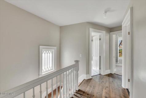 29 Vley Road Scotia NY 12302