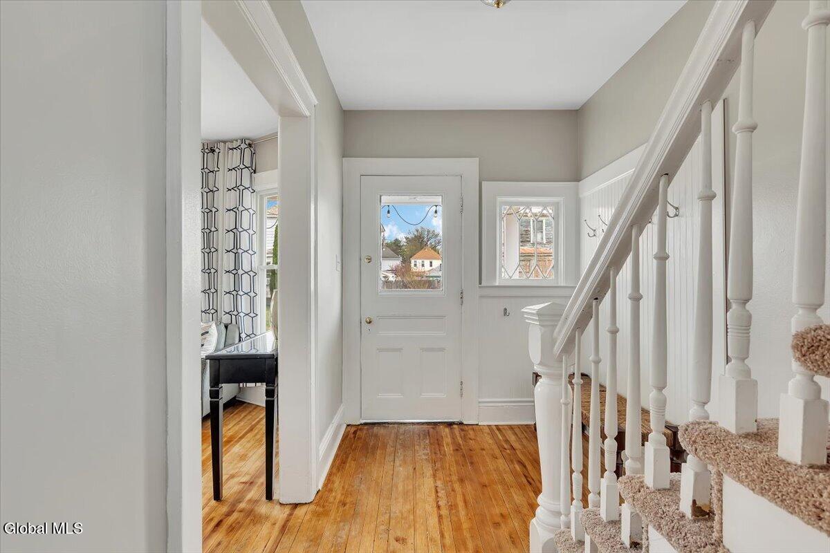 29 Vley Road Scotia NY 12302