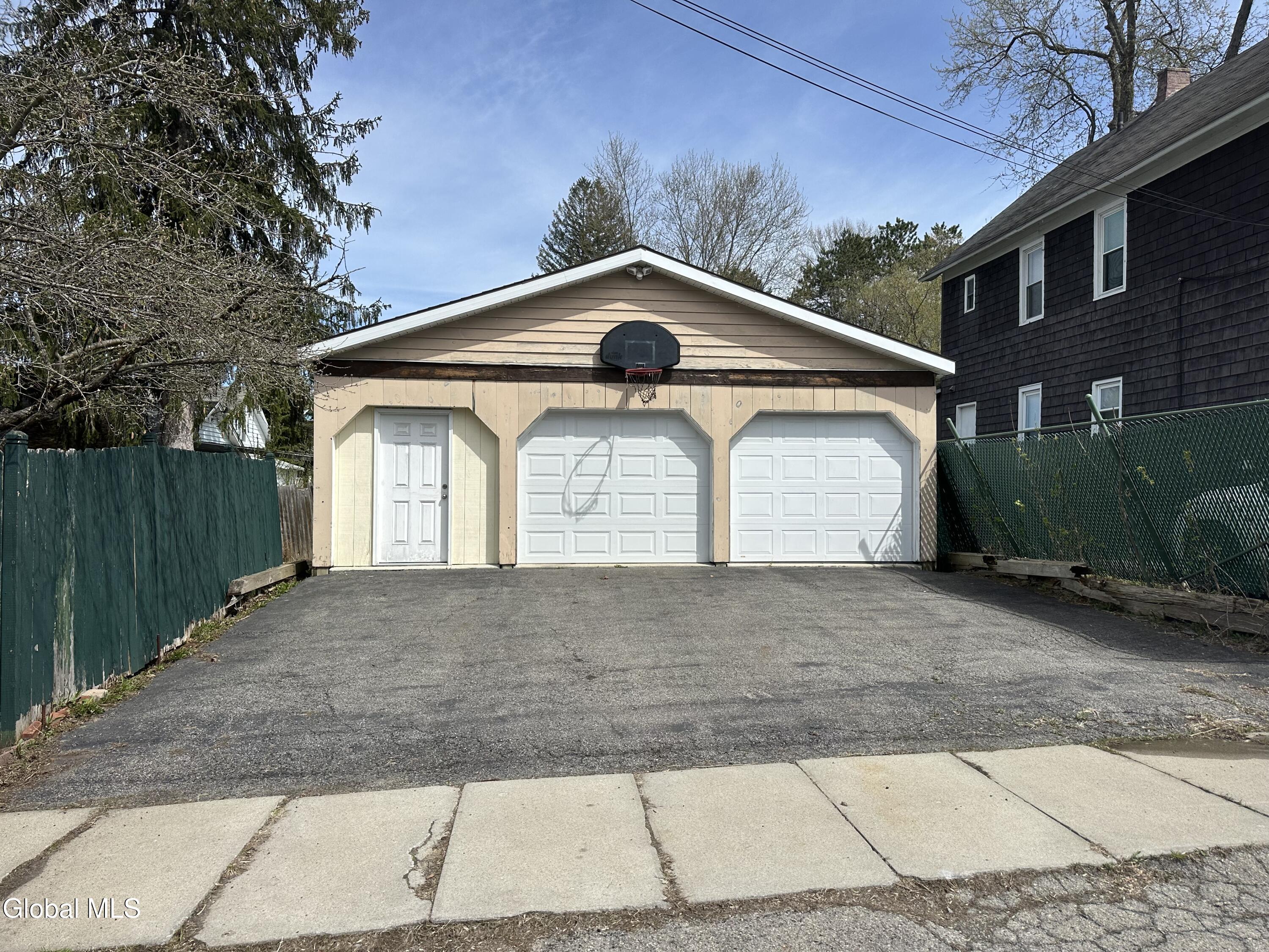 34 Franklin Street Gloversville NY 12078