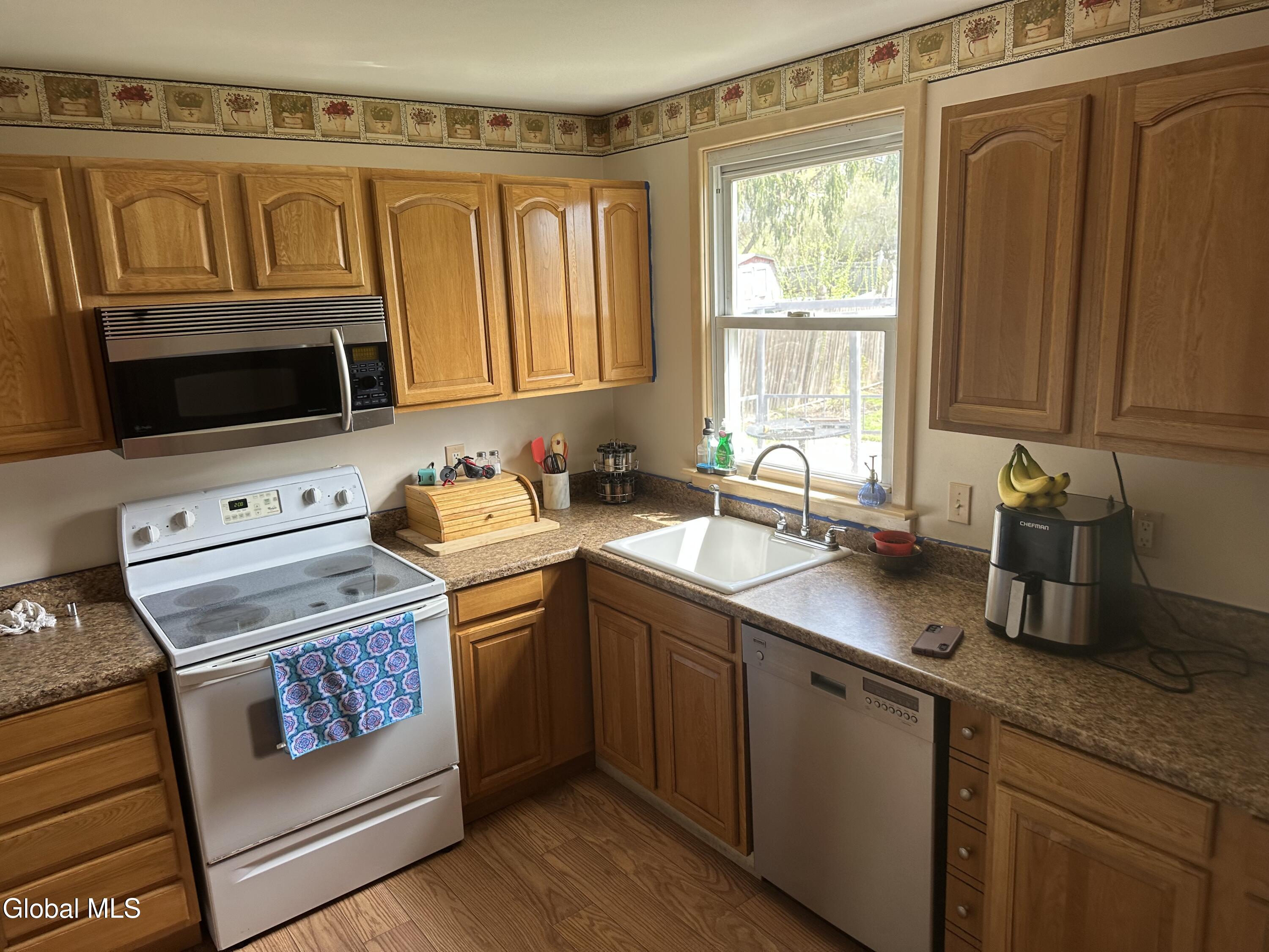 34 Franklin Street Gloversville NY 12078