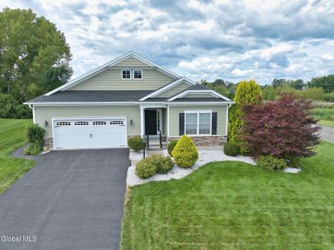 2 Julia Circle Mechanicville NY 12118