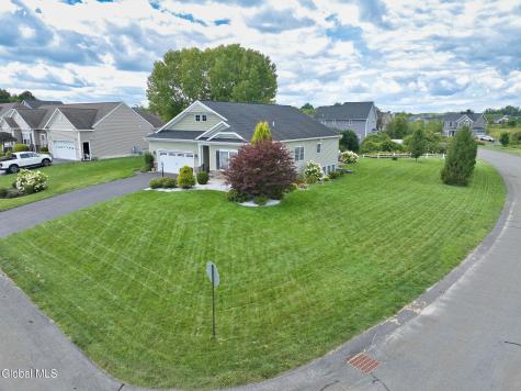 2 Julia Circle Mechanicville NY 12118