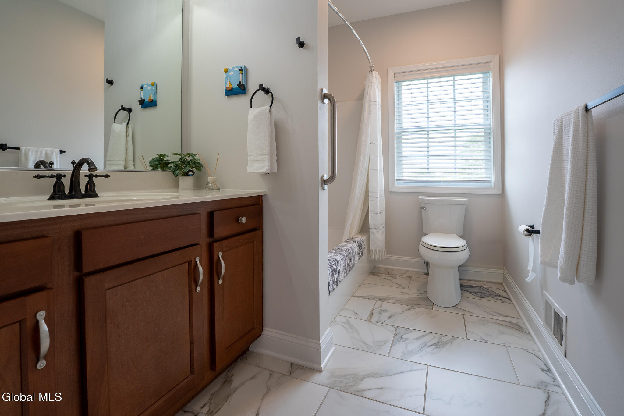 2 Julia Circle Mechanicville NY 12118