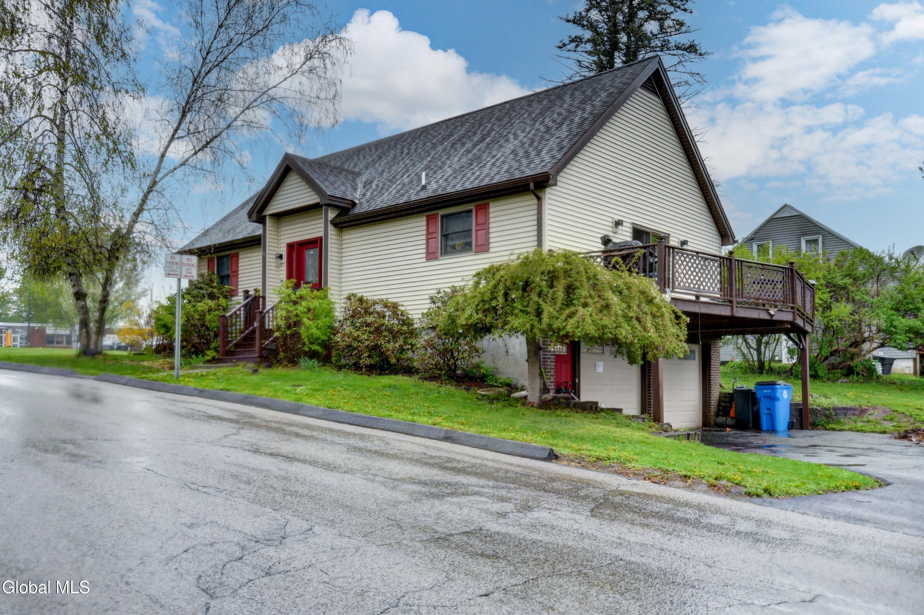 31 Walnut Avenue Johnstown NY 12095