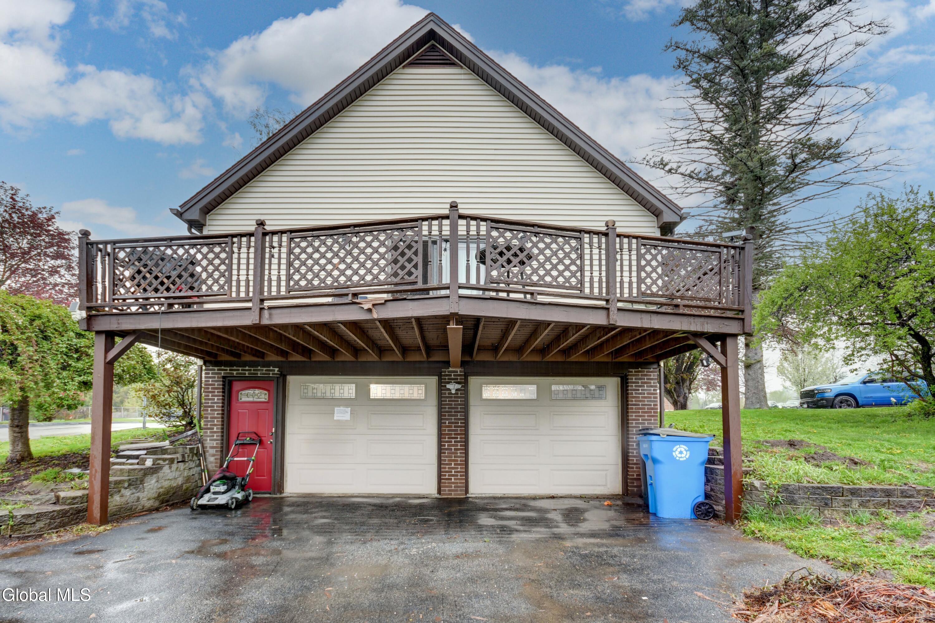 31 Walnut Avenue Johnstown NY 12095