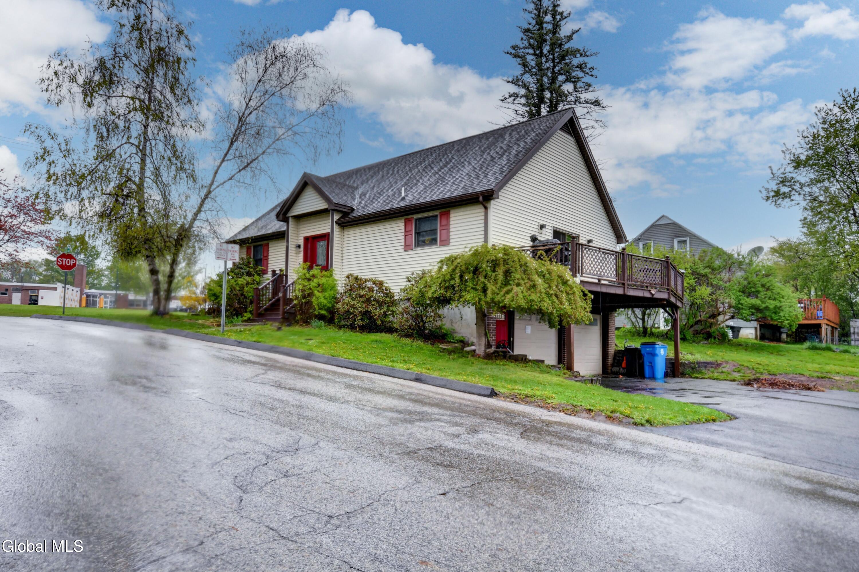 31 Walnut Avenue Johnstown NY 12095