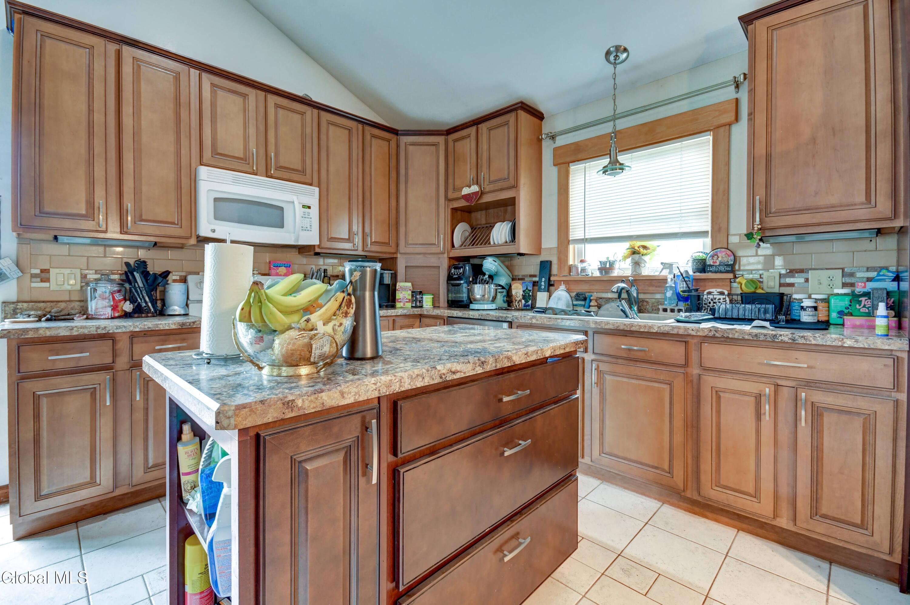 31 Walnut Avenue Johnstown NY 12095