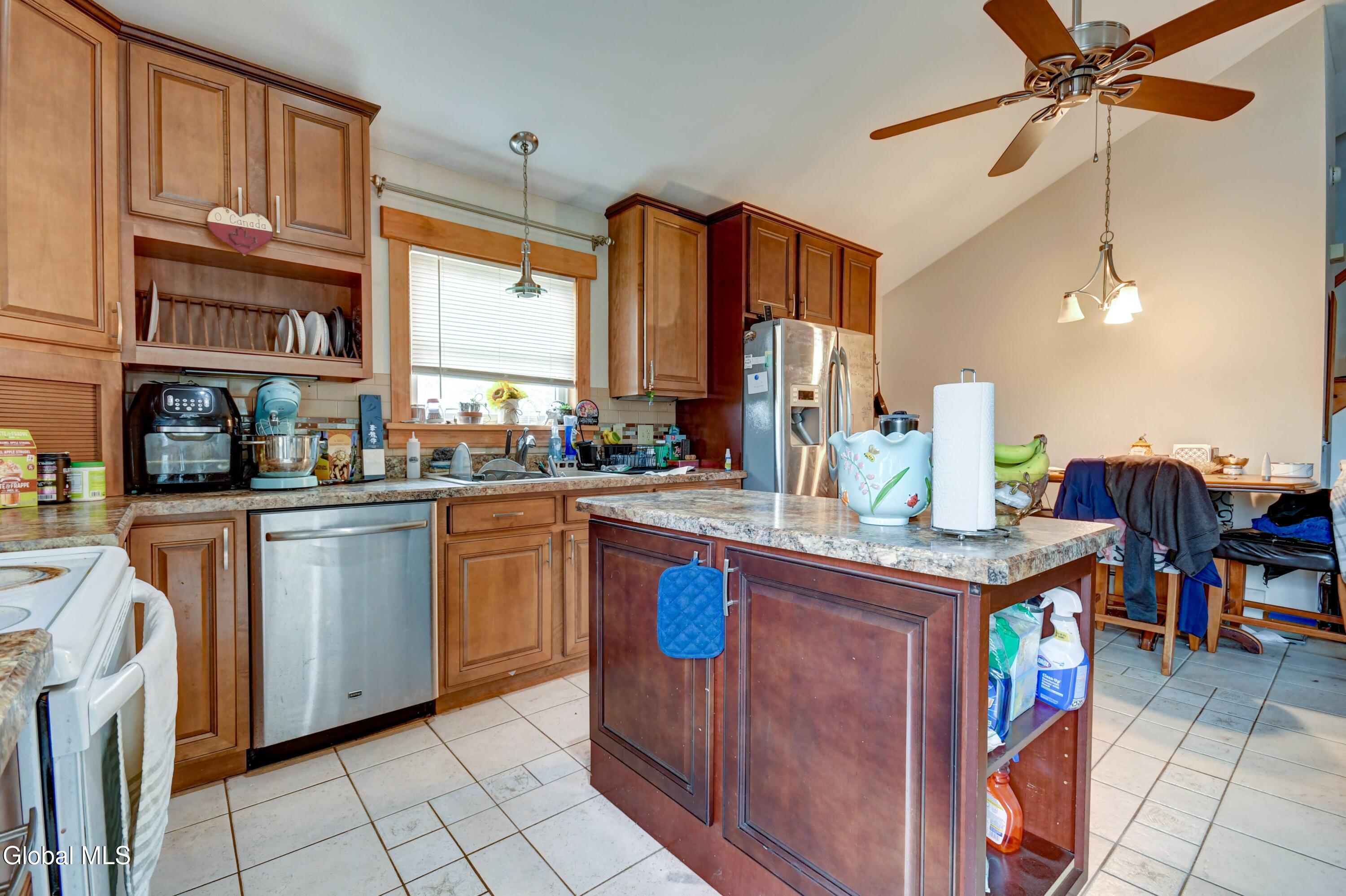 31 Walnut Avenue Johnstown NY 12095