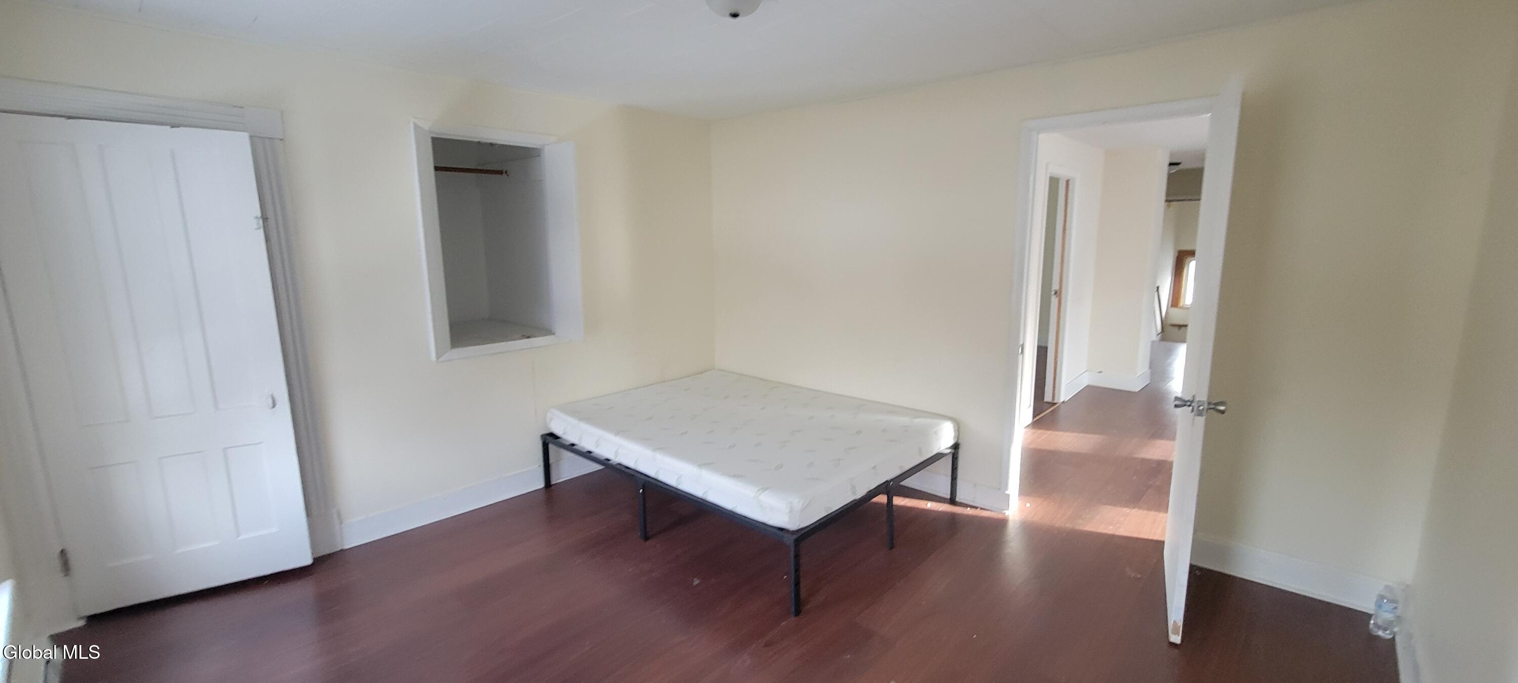 32 Walnut Street Gloversville NY 12078