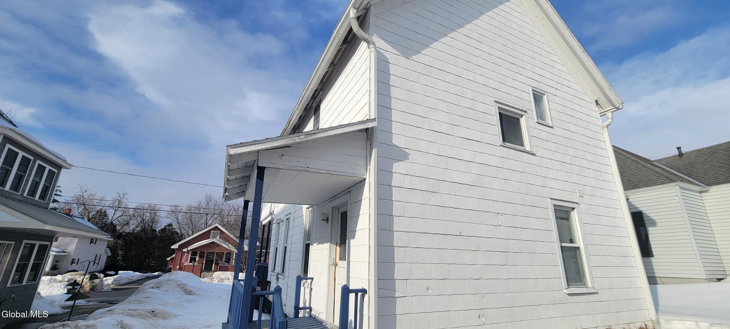 32 Walnut Street Gloversville NY 12078
