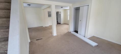 32 Walnut Street Gloversville NY 12078