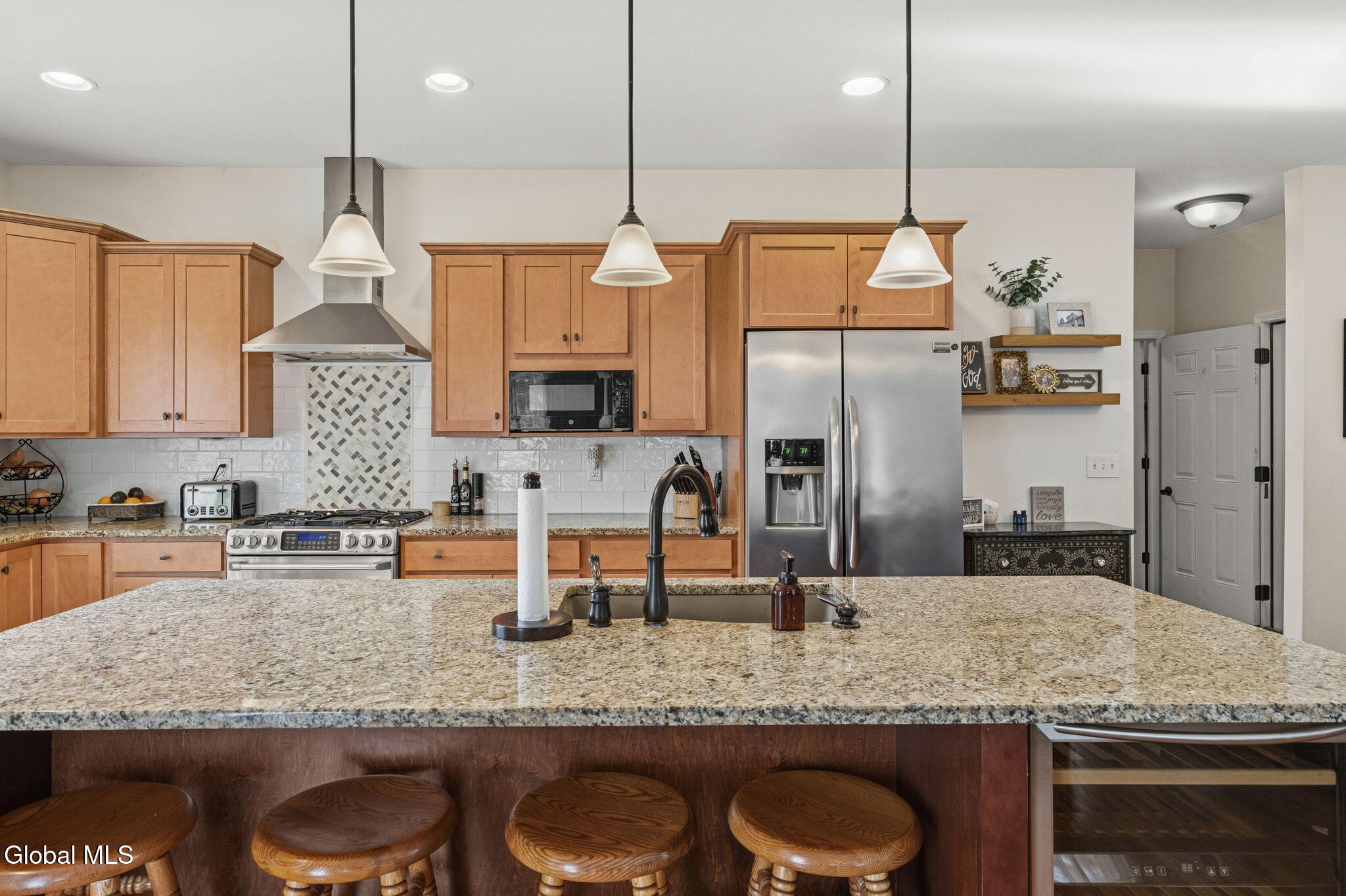 2 Elizabeth Court Clifton Park NY 12065