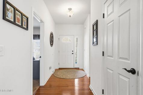 2 Elizabeth Court Clifton Park NY 12065