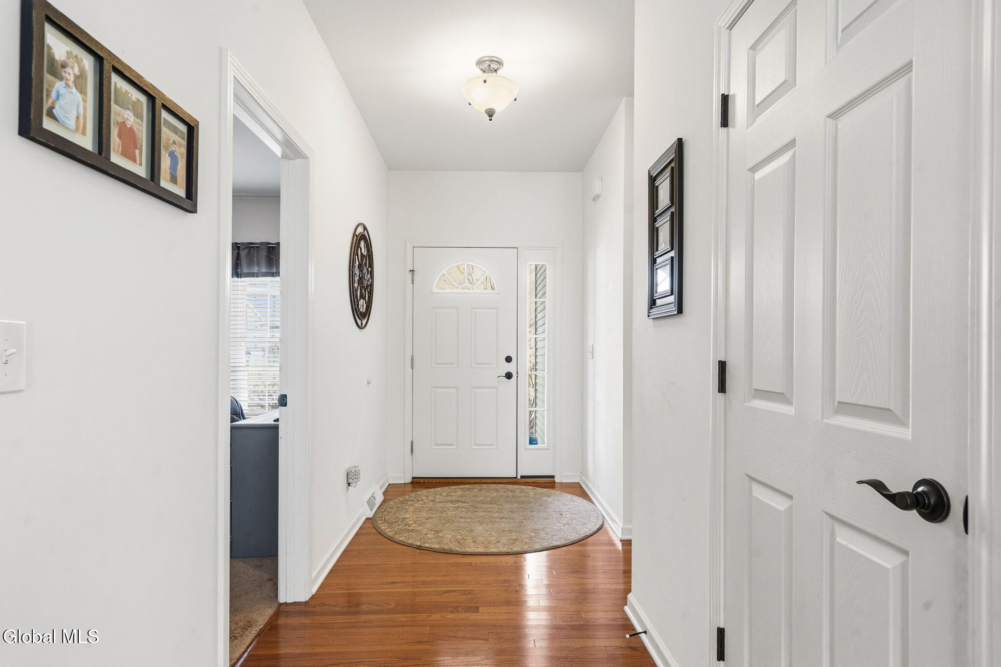 2 Elizabeth Court Clifton Park NY 12065
