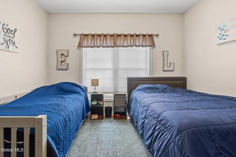 2 Elizabeth Court Clifton Park NY 12065