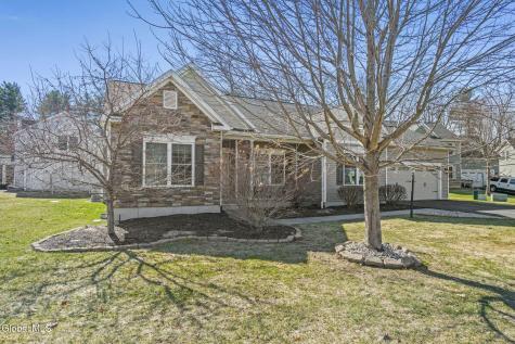 2 Elizabeth Court Clifton Park NY 12065