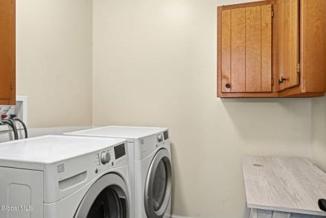 2 Elizabeth Court Clifton Park NY 12065