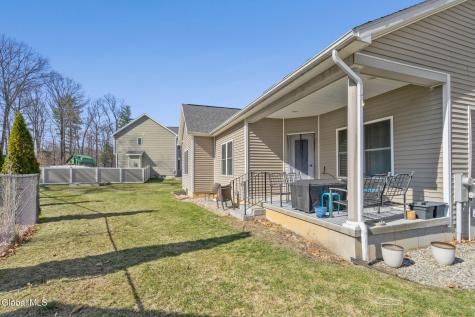 2 Elizabeth Court Clifton Park NY 12065