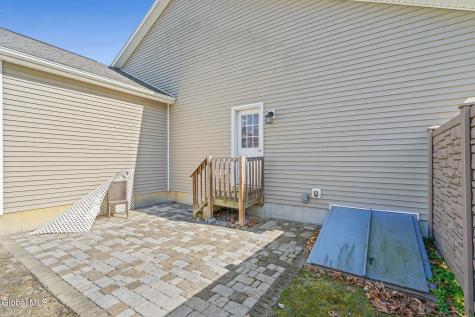 2 Elizabeth Court Clifton Park NY 12065