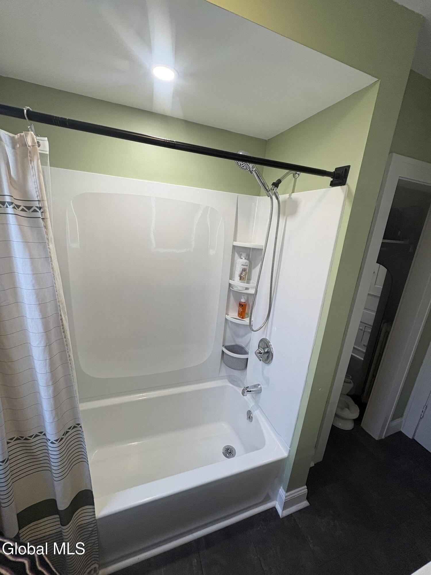 1154 Palmer Avenue Niskayuna NY 12309