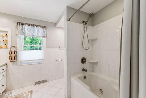 17 Northgate Drive Albany NY 12203
