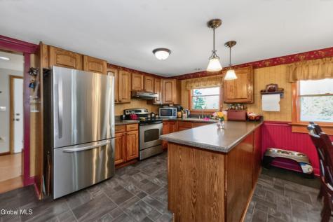 5881 Greens Corner Road Galway NY 12074