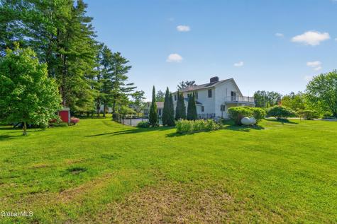5881 Greens Corner Road Galway NY 12074