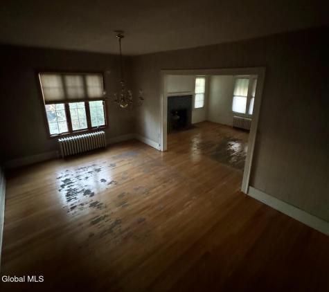 28 Fullerton Avenue Schenectady NY 12304