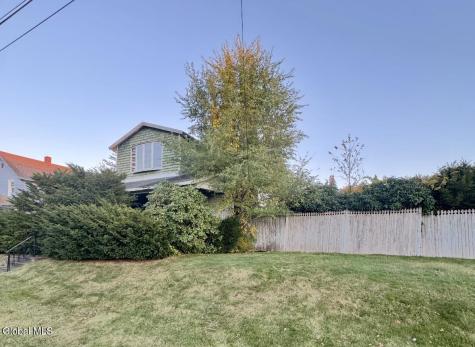 28 Fullerton Avenue Schenectady NY 12304
