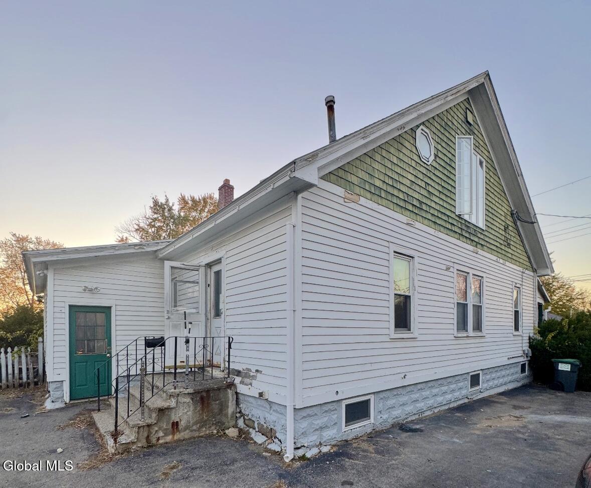 28 Fullerton Avenue Schenectady NY 12304
