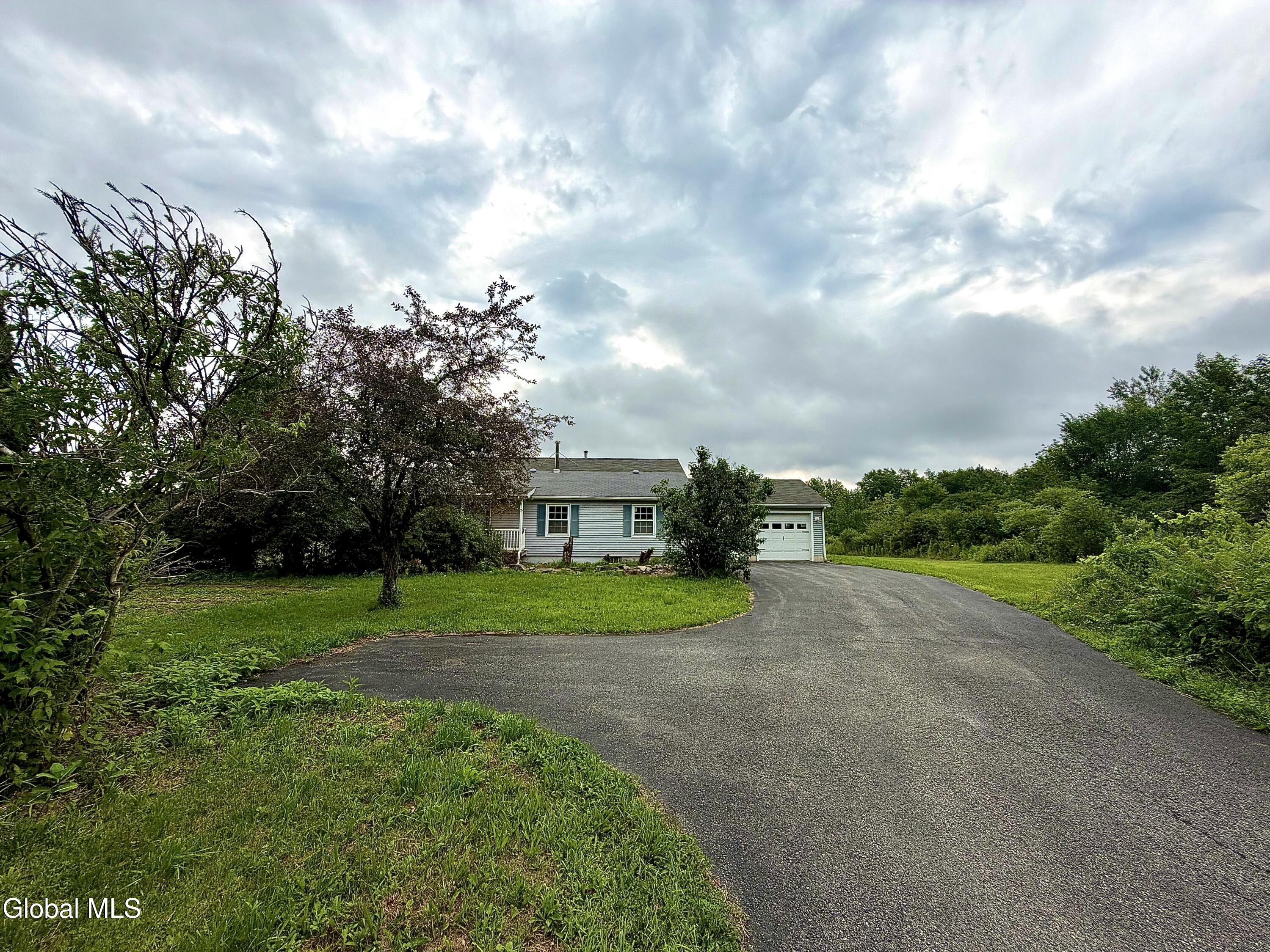 1912 Thompsons Lake Road Altamont NY 12009