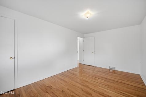 98 W Saint Stephens Lane Glenville NY 12302