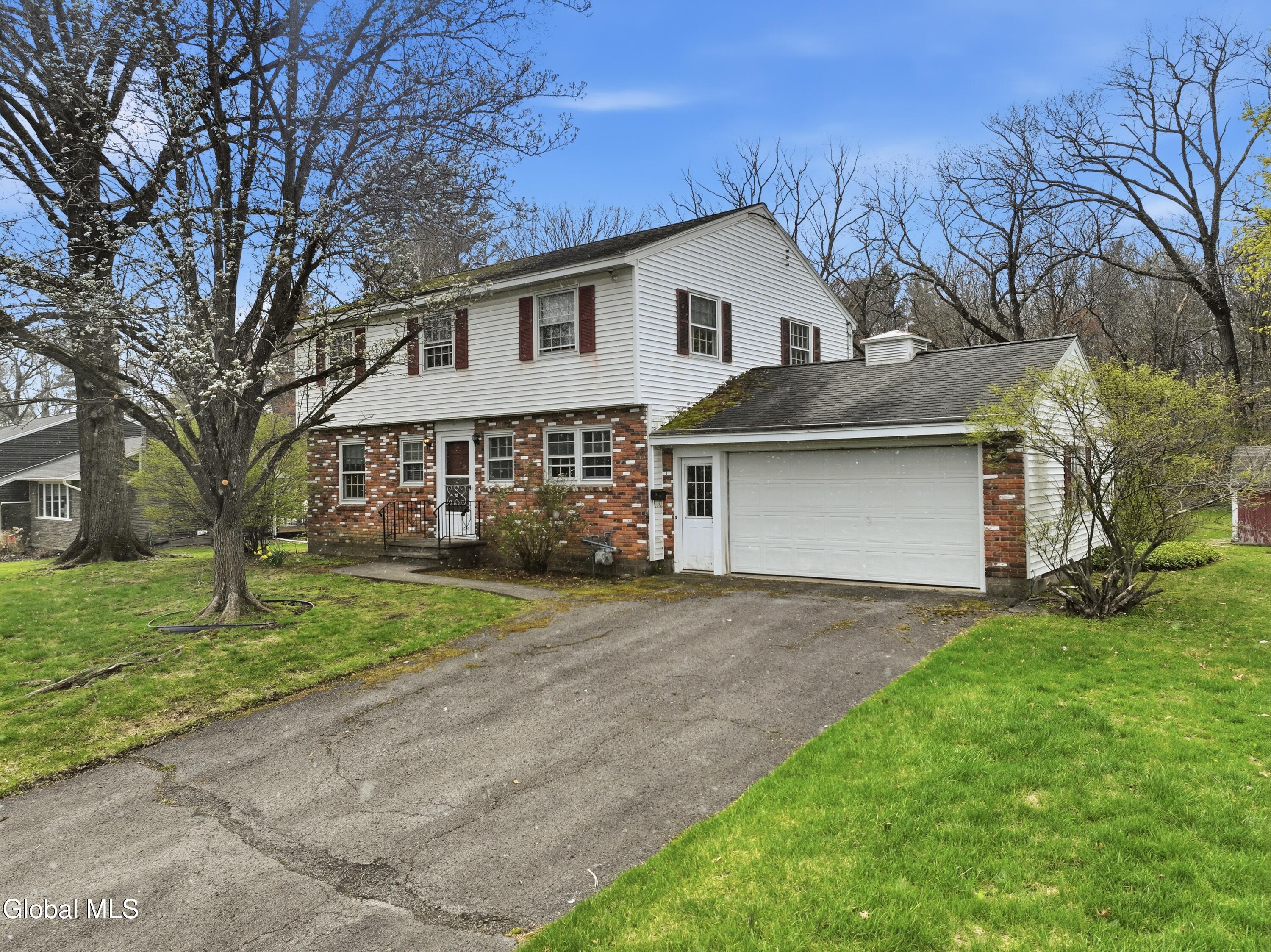 98 W Saint Stephens Lane Glenville NY 12302