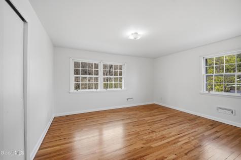 98 W Saint Stephens Lane Glenville NY 12302