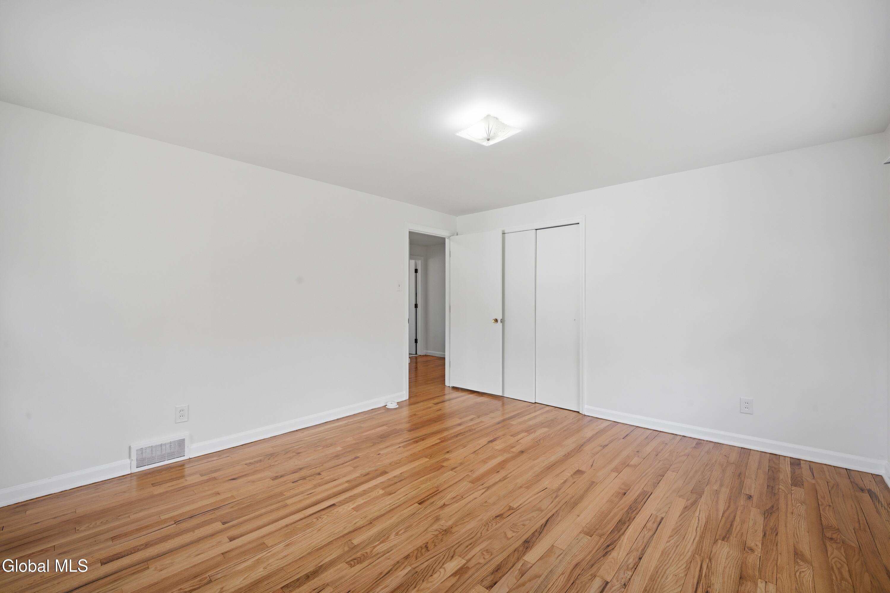 98 W Saint Stephens Lane Glenville NY 12302