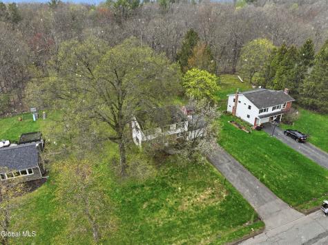 98 W Saint Stephens Lane Glenville NY 12302