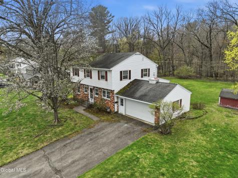 98 W Saint Stephens Lane Glenville NY 12302