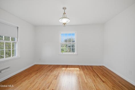 98 W Saint Stephens Lane Glenville NY 12302