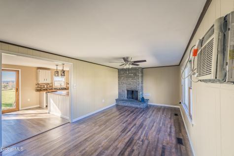 487 Middle Road Delanson NY 12053