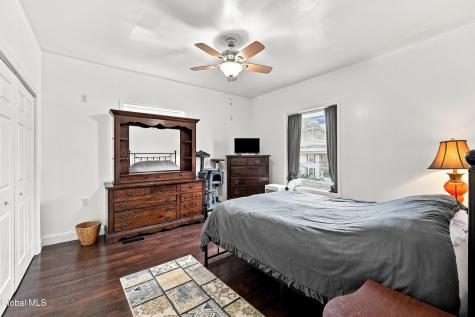 530 Bedford Road Schenectady NY 12308