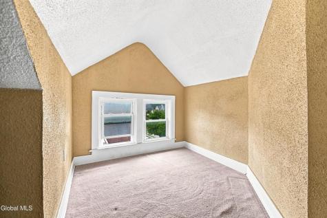 530 Bedford Road Schenectady NY 12308
