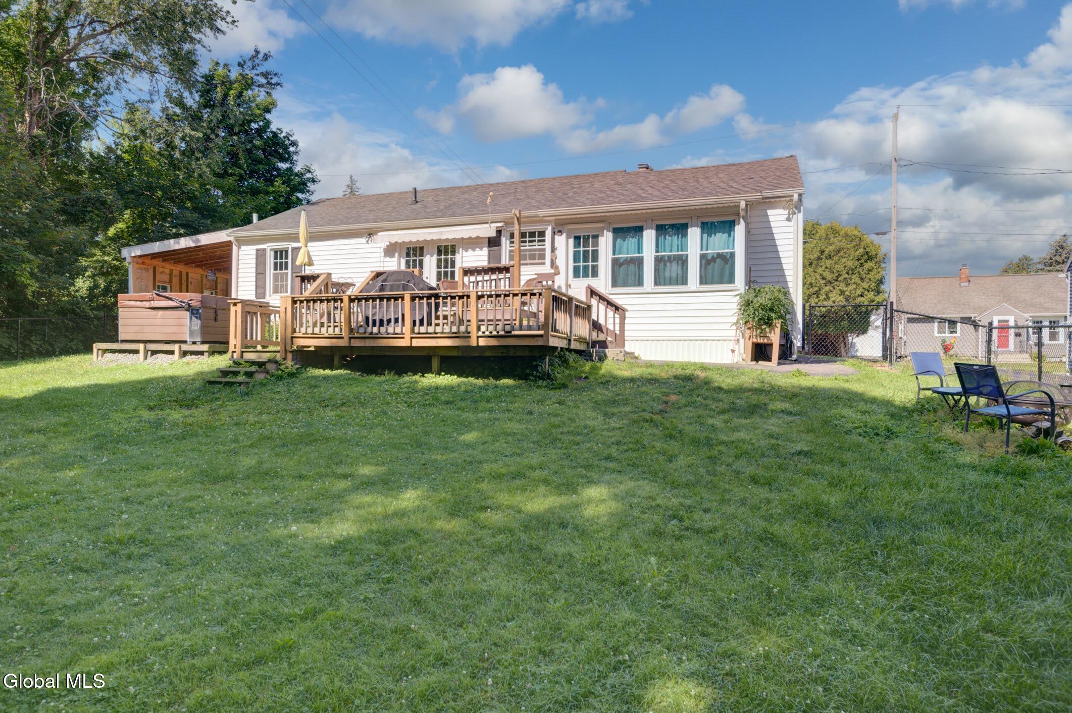 14 Frasier Avenue Johnstown NY 12095