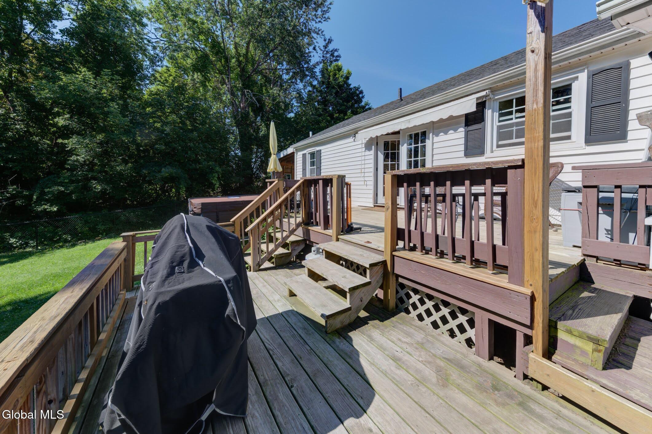 14 Frasier Avenue Johnstown NY 12095