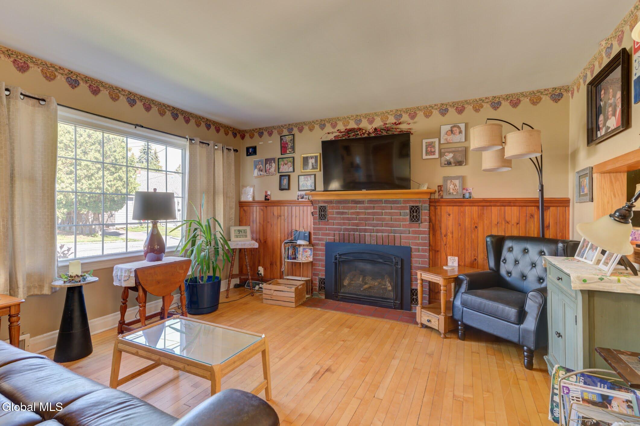 14 Frasier Avenue Johnstown NY 12095